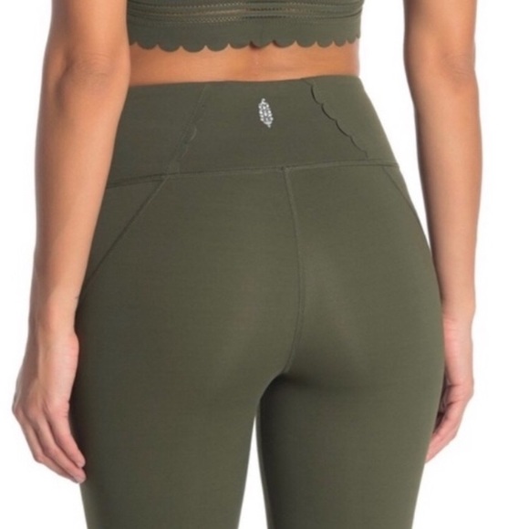 Large-Free People Movement High Rise 7/8 Genesis Secret Moss Green Leggings - Picture 7 of 17